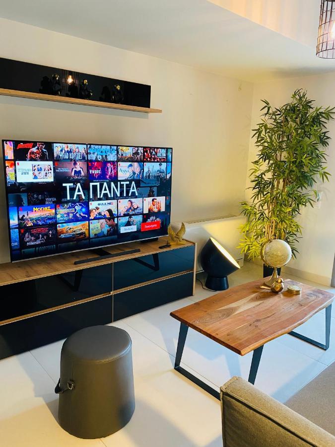 New 2Bd Aprt With Shared Rooftop Pool E2 Athén Kültér fotó
