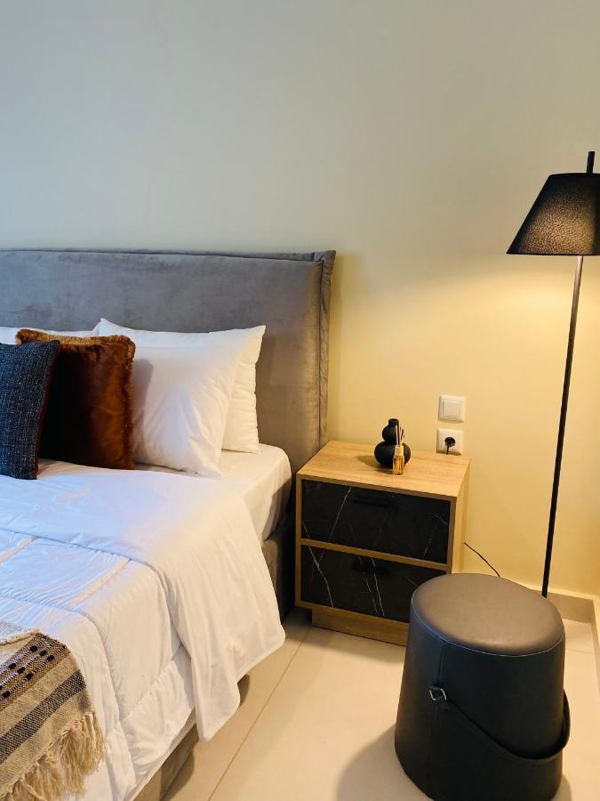 New 2Bd Aprt With Shared Rooftop Pool E2 Athén Kültér fotó