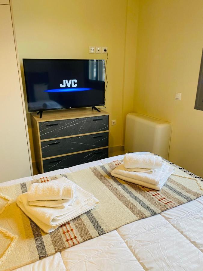 New 2Bd Aprt With Shared Rooftop Pool E2 Athén Kültér fotó